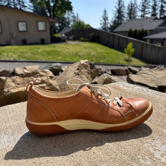ECCO CHASE TIE BROWN LEATHER SNEAKERS LACED WALKING SHOES WOMEN SZ 8/8.5 EU 39 - Picture 2 of 10